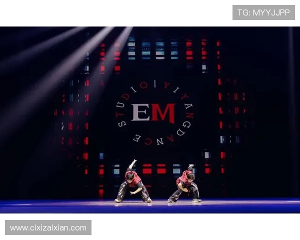 全国街舞大赛点评：武汉街舞队展现出色耐力与团队默契的精彩表现